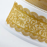 SCALLOPED LEAFY SCROLL LACE MAT